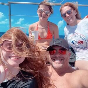 Meet your Posher, Charles